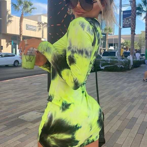 Fashion nova tye dye queen dress RARE - Picture 3 of 5